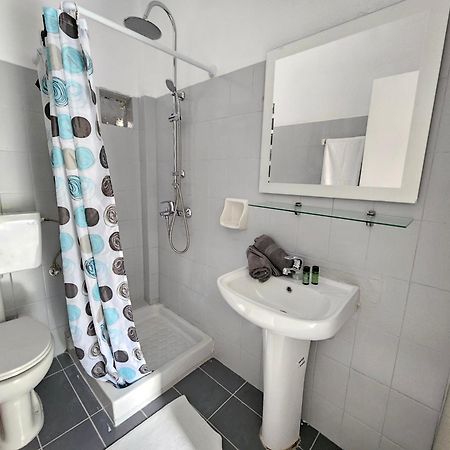 Lora Studios Ипсос Екстериор снимка